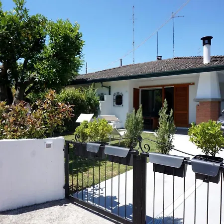 Beachside With Private Garden * Porto Santa Margherita di Caorle